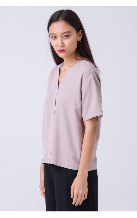 Блуза с V-вырезом и коротким рукавом розовая